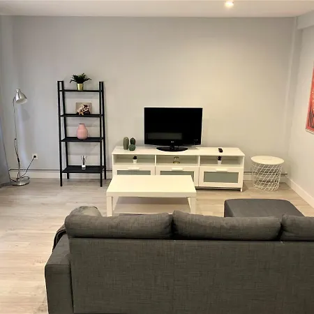 Acogedor Y Moderno Apartamento * Gijon